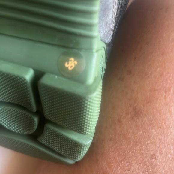 Authentic Gucci  Flashtrek Sneakers. NWOT. - Picture 10 of 11